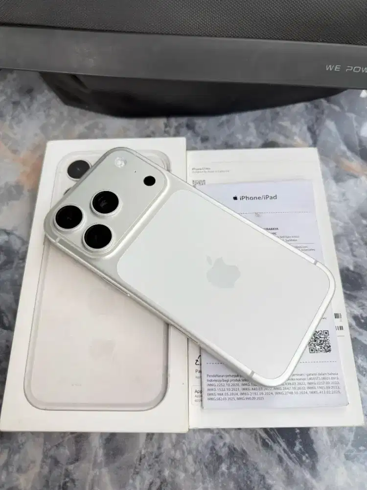 iPhone 17 Pro 256gb (Silver) iBox BH 100% Garansi Aktif Juni 2027