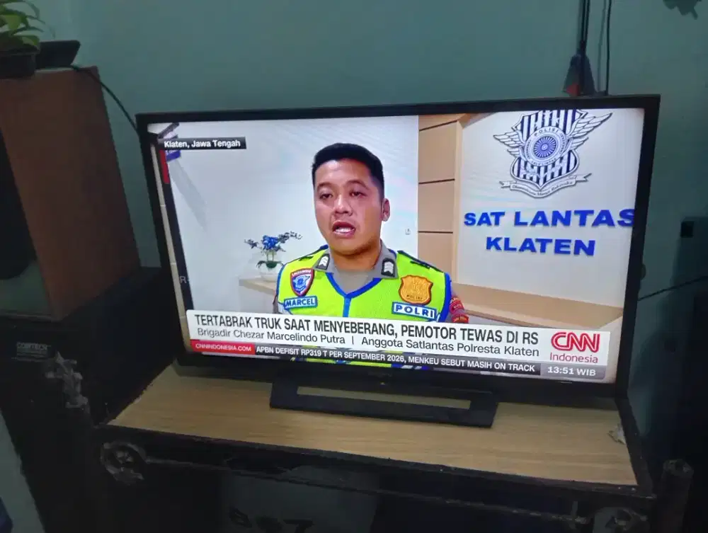 Tv LED Sony 32 inch digital