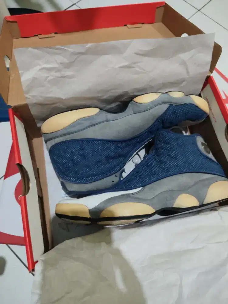 Sepatu NIKE RETRO 13