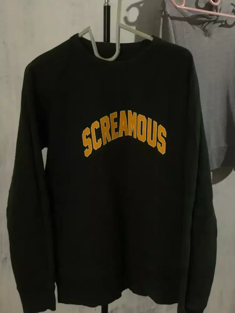Jaket sweater screamous