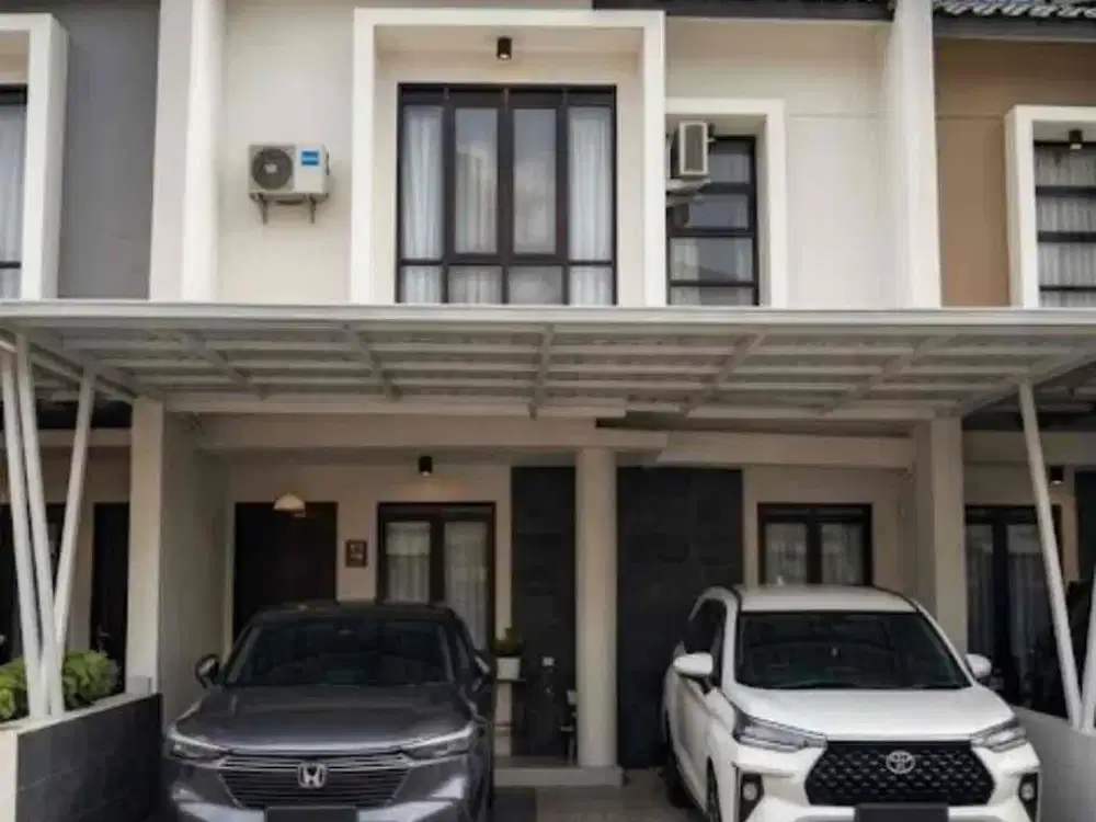 dijual rumah siap huni 2 lantai dalam Cluster One gate di pasir Impun Mandalajati Bandung