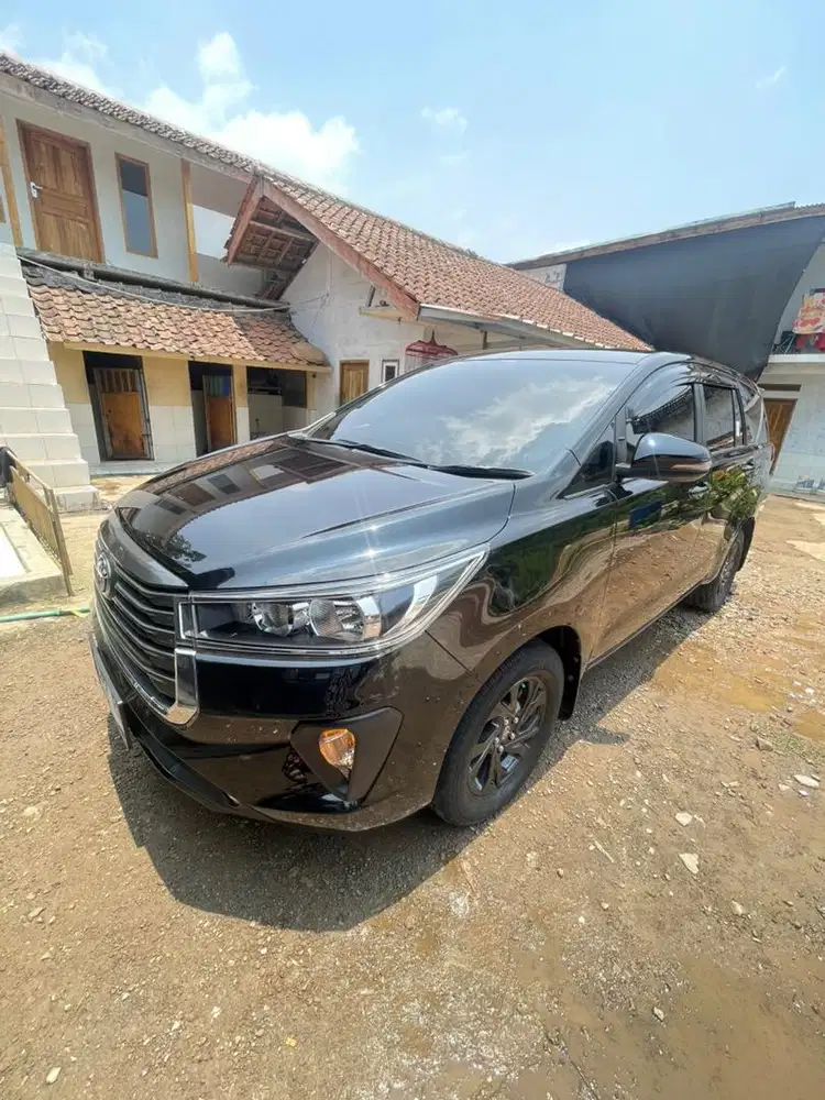 Dijual mobil innova reborn pemakaian pribadi