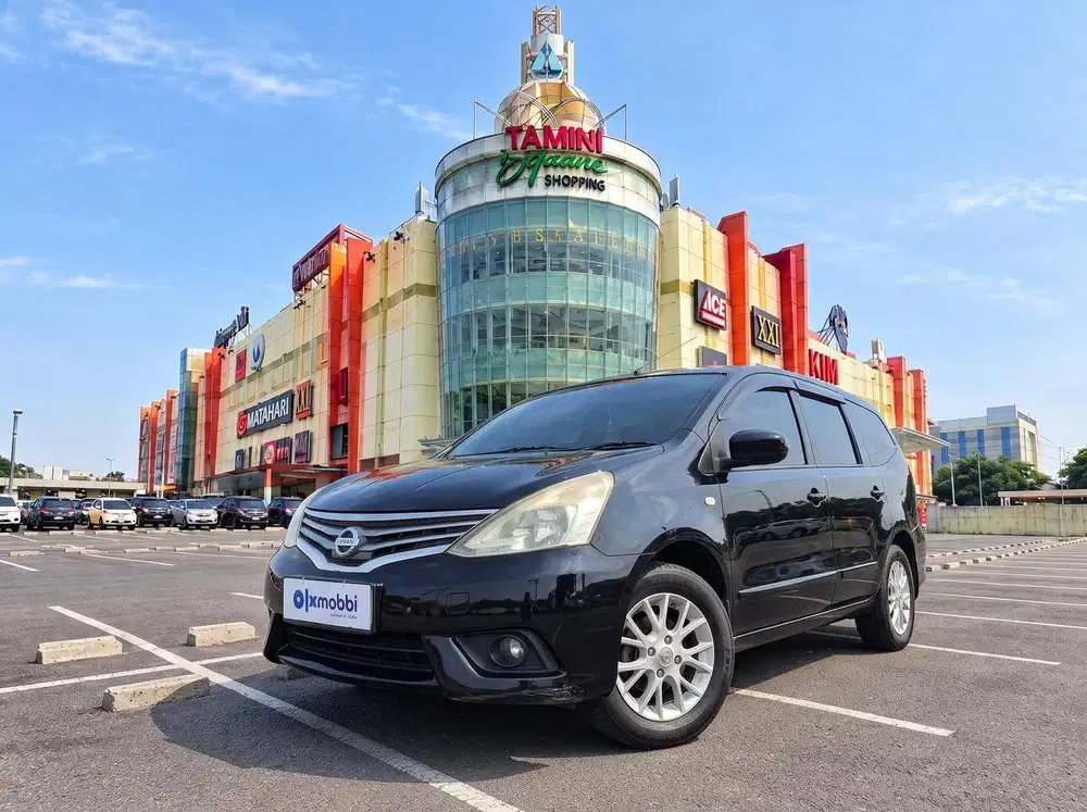 Angs Murah Nissan Grand Livina 1.5 XV Bensin-AT 2016 Hitam CNIEB