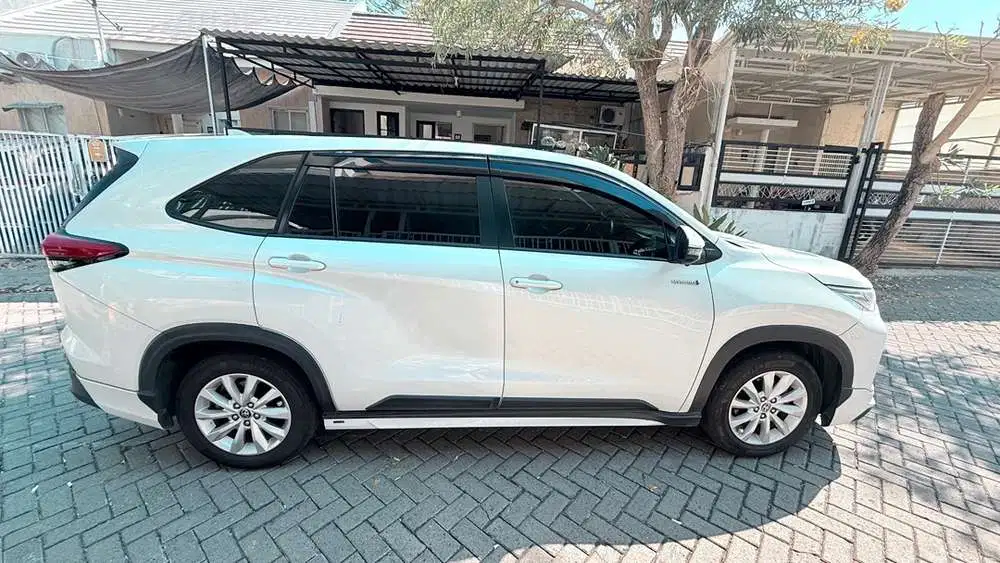 Toyota Kijang Innova 2023 Hybrid