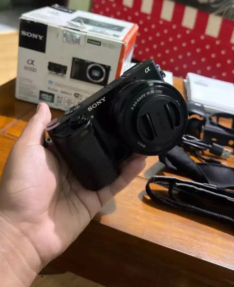 Jual camera Sony a6000 full set