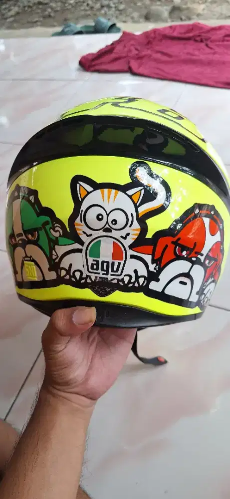Di jual cepat helm agv k1 mugello mulus