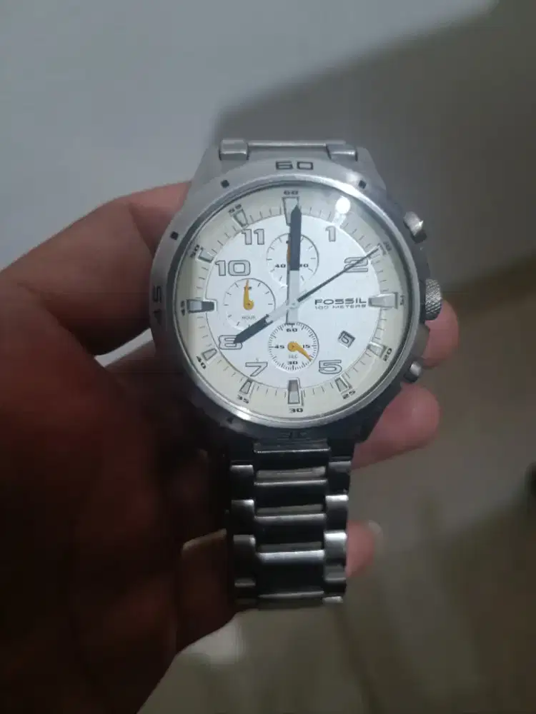 Jam tangan fosil classic putih