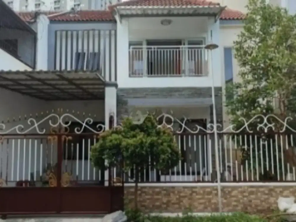 RUMAH 2 LANTAI SIAP HUNI VILLA KALIJUDAN