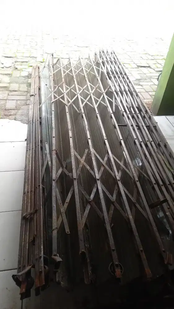 Service pasang baru rolling door folding gate murah area tebet saharjo