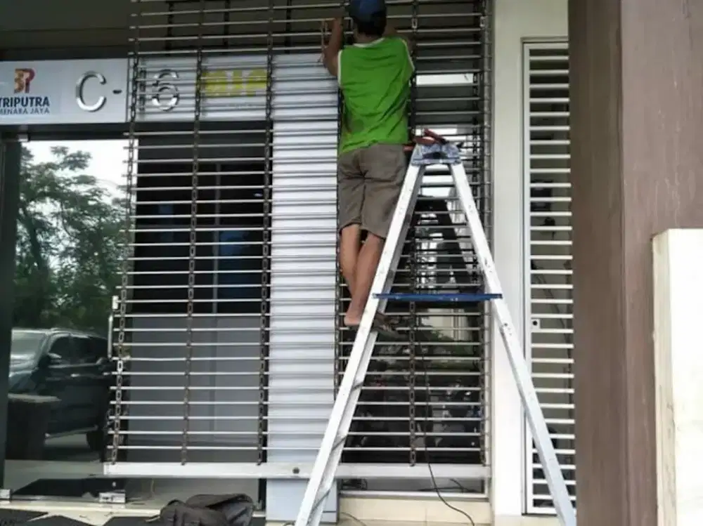 Tukang service rolling door folding gate murah area pancoran kalibata
