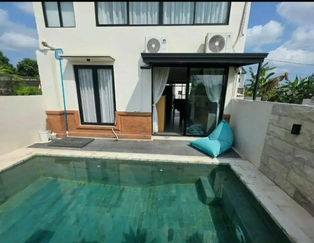 Rumah semi villa