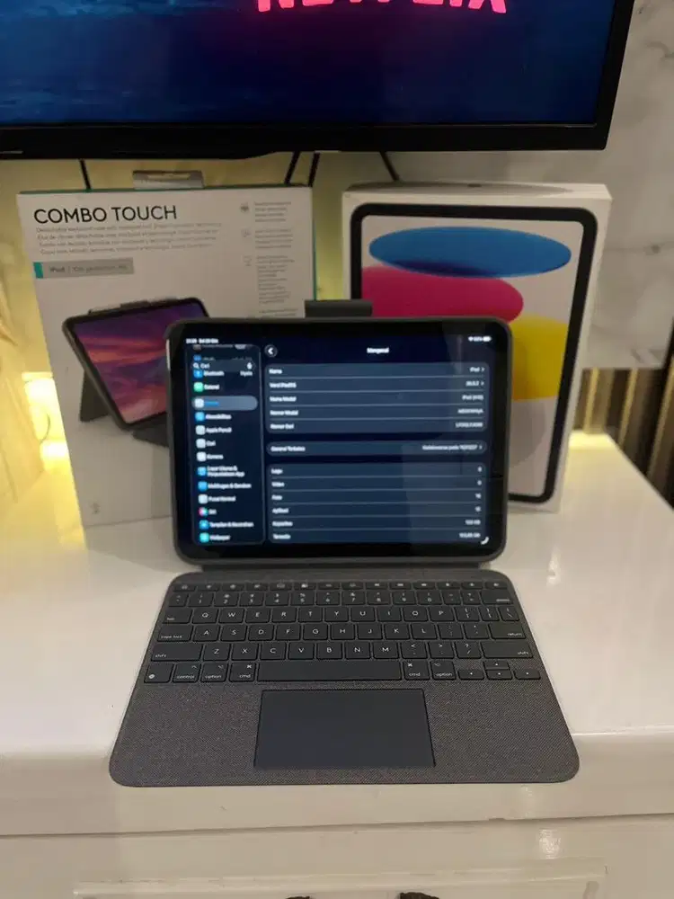[Garansi ON Ibox] Ipad Gen 11 A16 128GB + Magic Keyboard Logitech