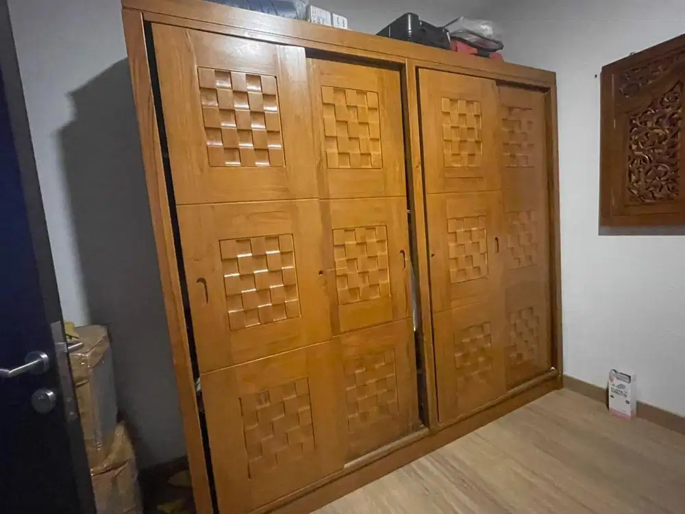Lemari jati 4 pintu,berkwalitas