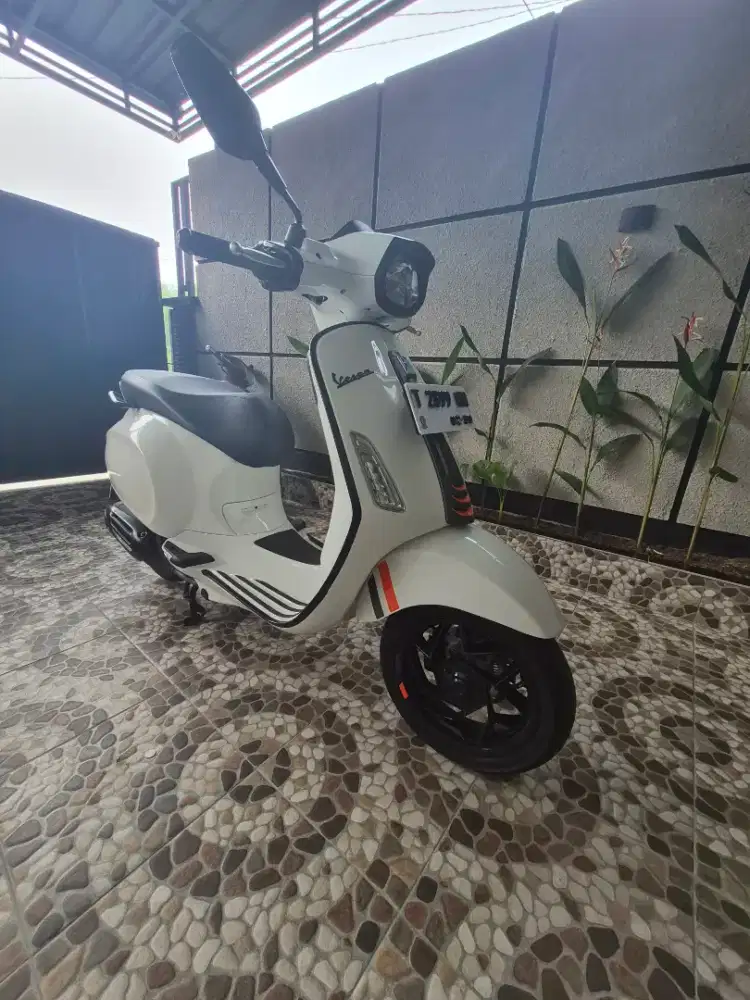 Vespa sprint-s 125cc automatic 2024 paten.