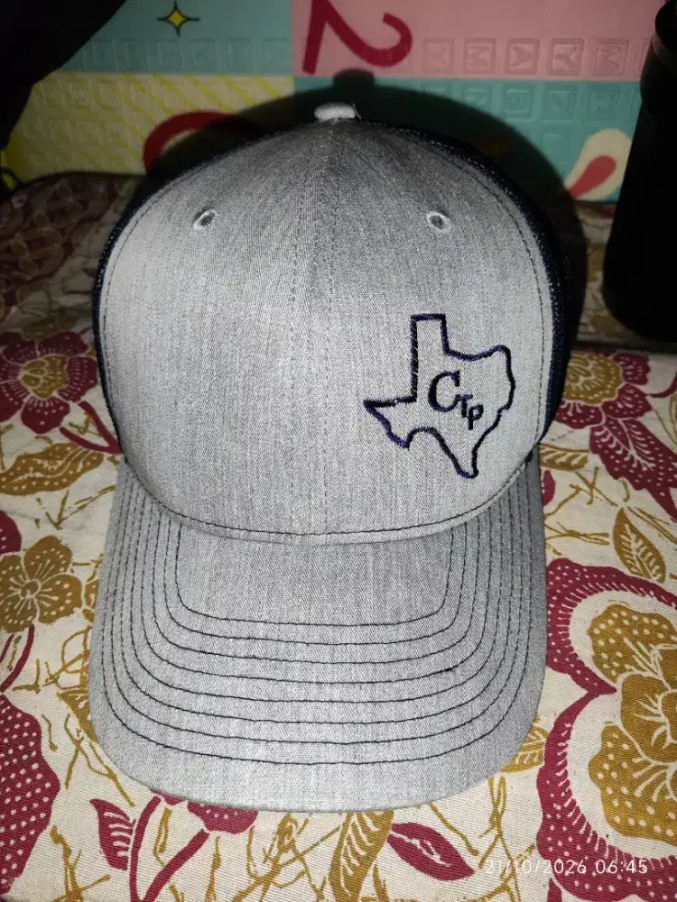 Topi Bran richardson