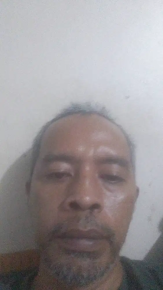 Cari krja apa aja yg penting halal biasa kerja berat modal ktp aja