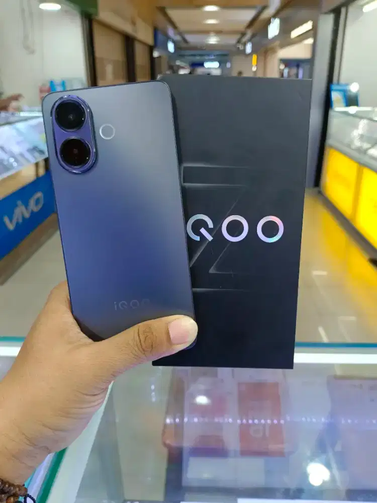 Iqoo Z10R 5G 12/256 Black Super Premium 100% Garansi Resmi Vivo