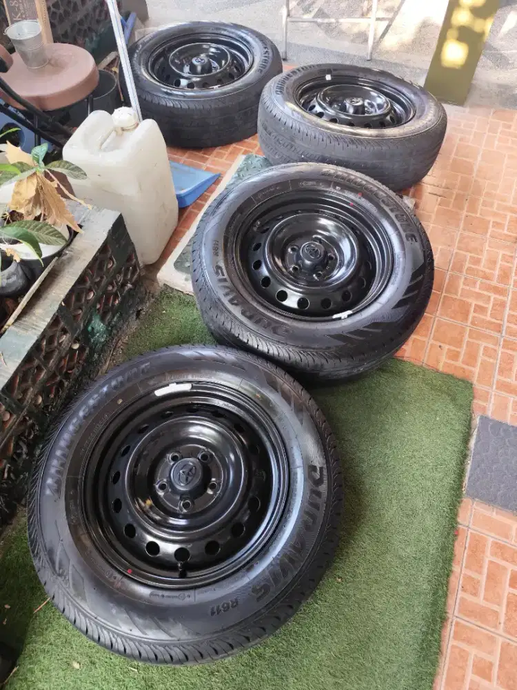 Velg dan ban Bridgestone r16 hilux rangga