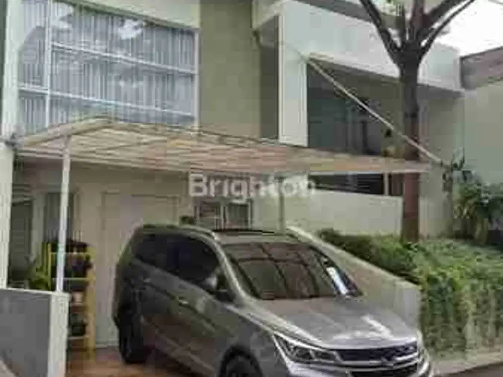 DIJUAL / DISEWAKAN RUMAH 3 LANTAI DI KELAPA TIGA JAGAKARSA JAKARTA SELATAN