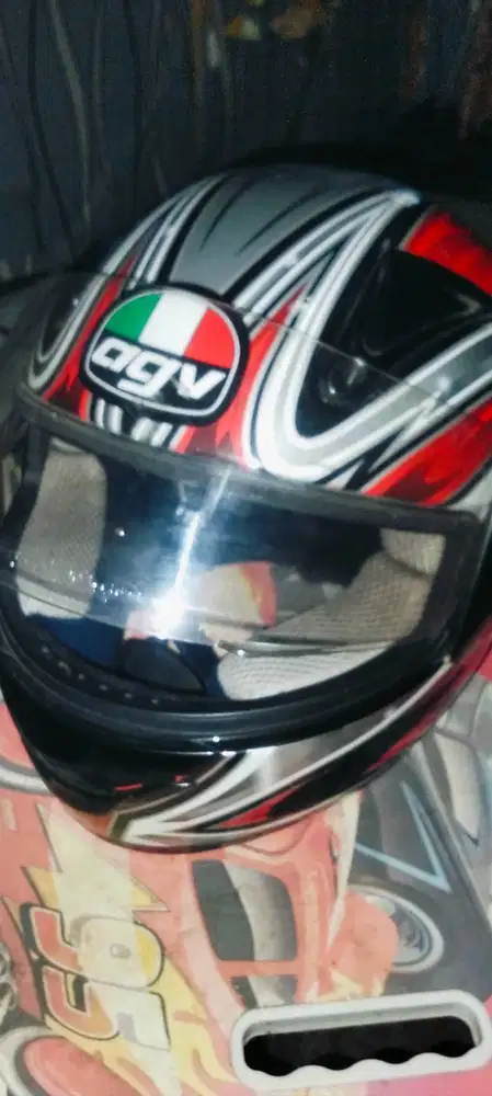 Helm fullface second AGV gp1
