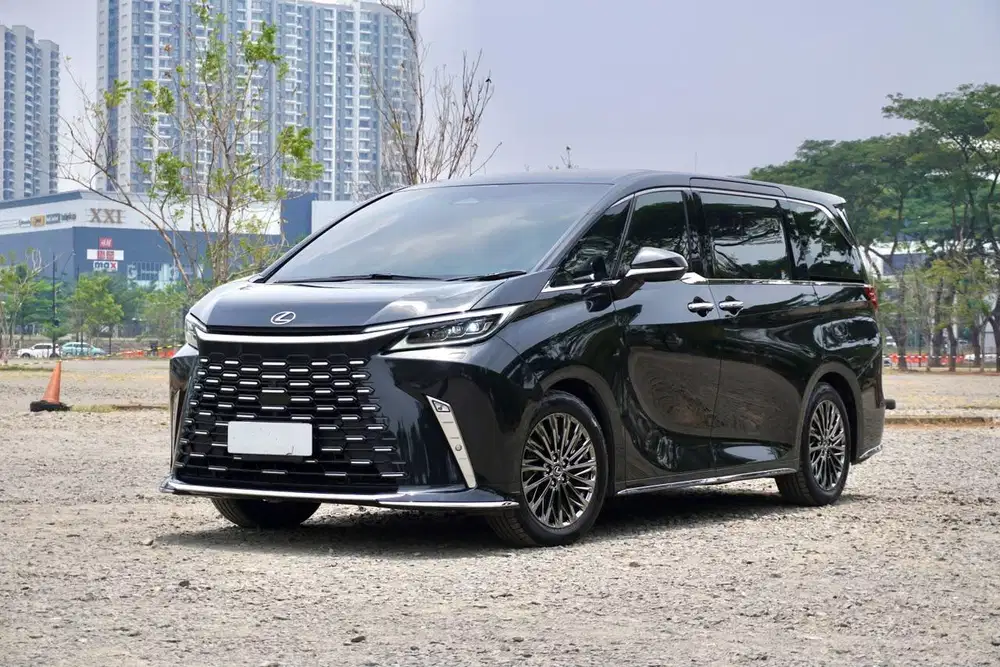 Hot Item! Lexus LM350h Hybrid Luxury A25A-FXS 2024 Hitam Terawat