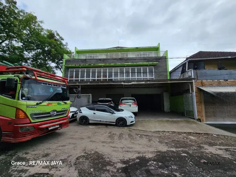 Kantor plus Gudang Dijual, di Area Gatot Subroto Barat