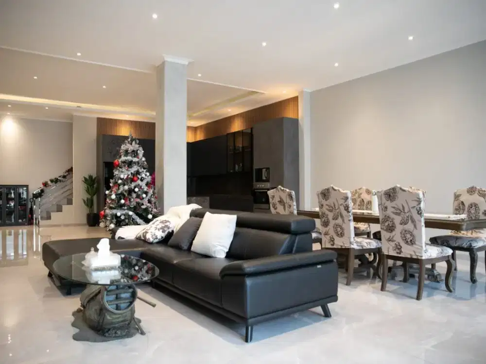 Dijual Rumah Lux American Full Furnished Siap Huni Lokasi di Cluster Favorit Mekar Wangi Bandung