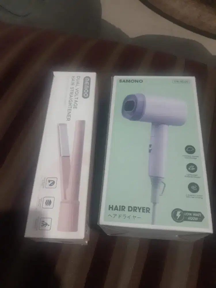 Di jual hair dryer dan catokan