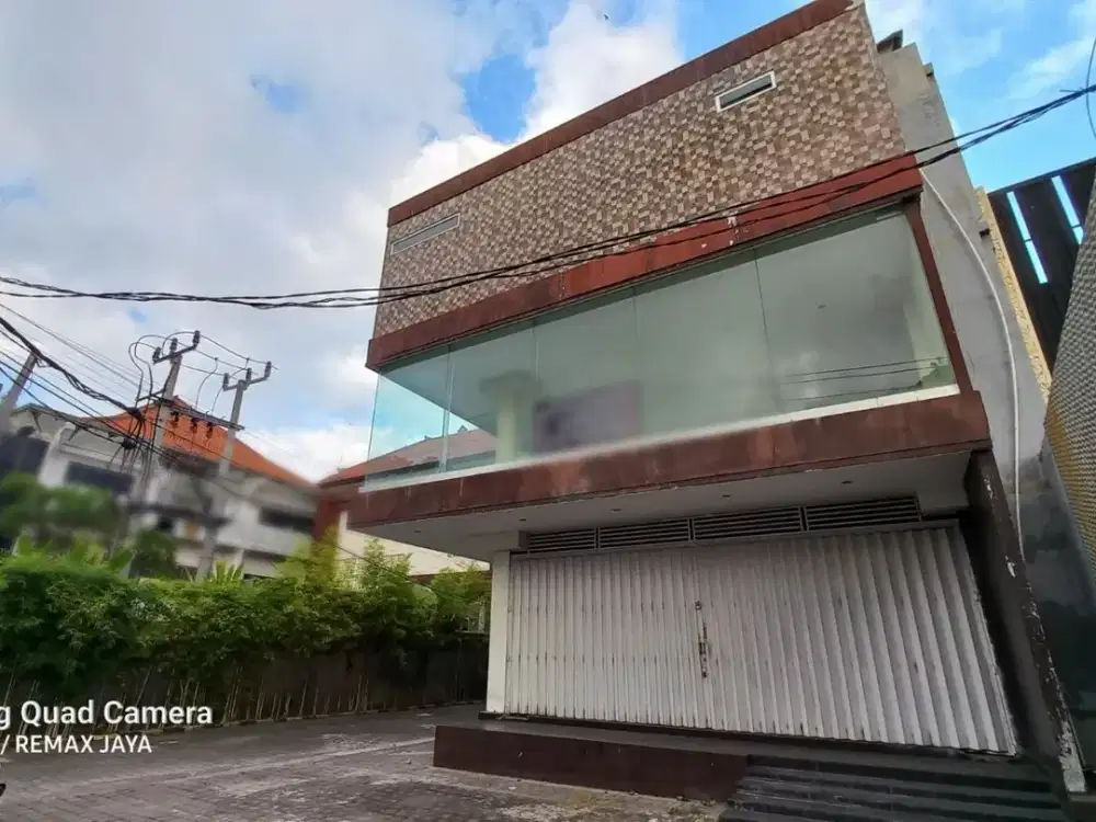 Ruko 3 Lantai Siap Pakai dekat Sentral Parkir Kuta dan TSM Mall Dijual, di Imam Bonjol