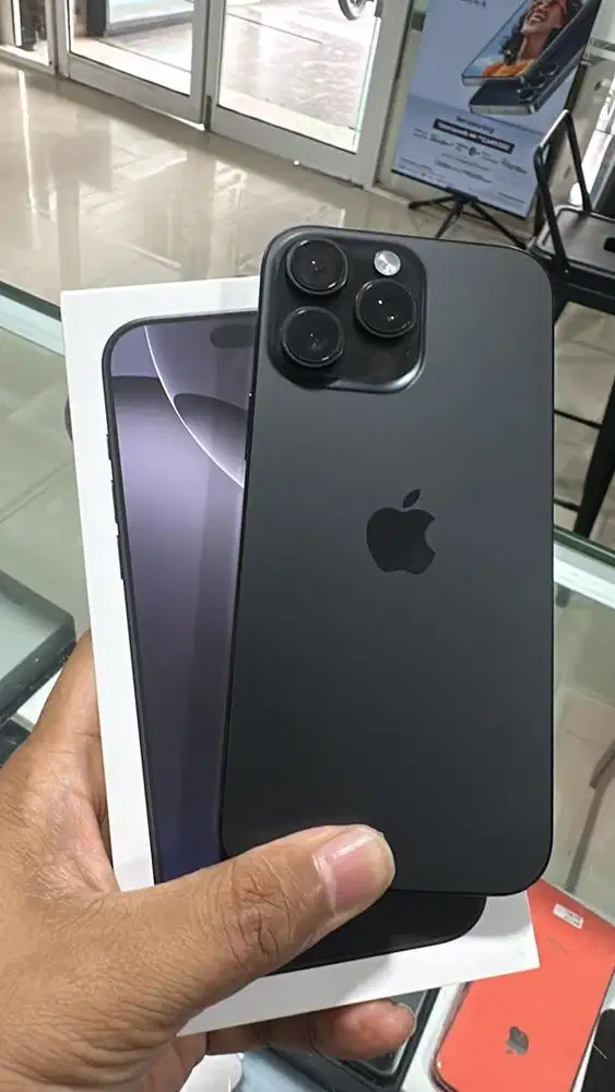 Bekas iphone 16 pro max 256 ibox