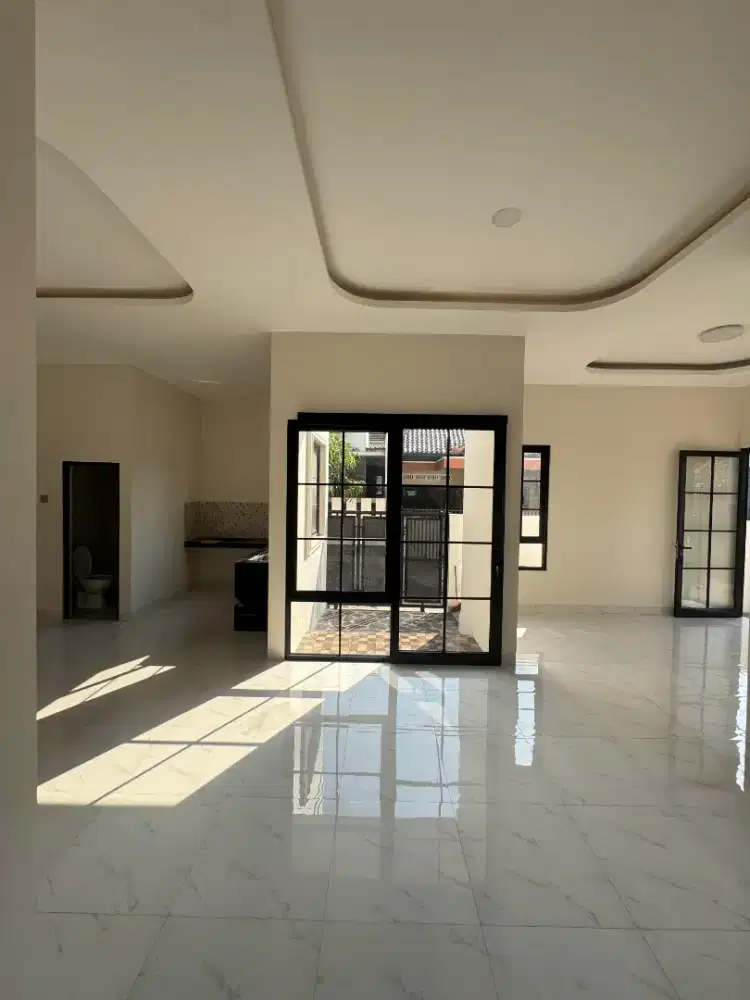 Rumah di jual baru siap huni manyaran semarang barat dekat pintu tol