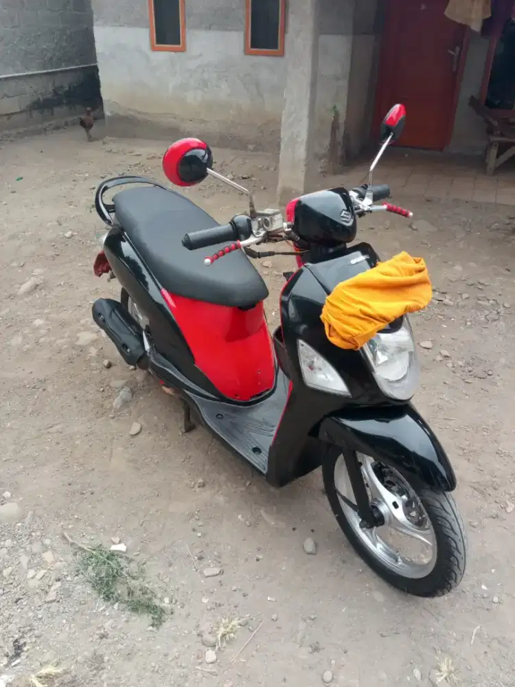 Suzuki lets 2013 mulus terawat