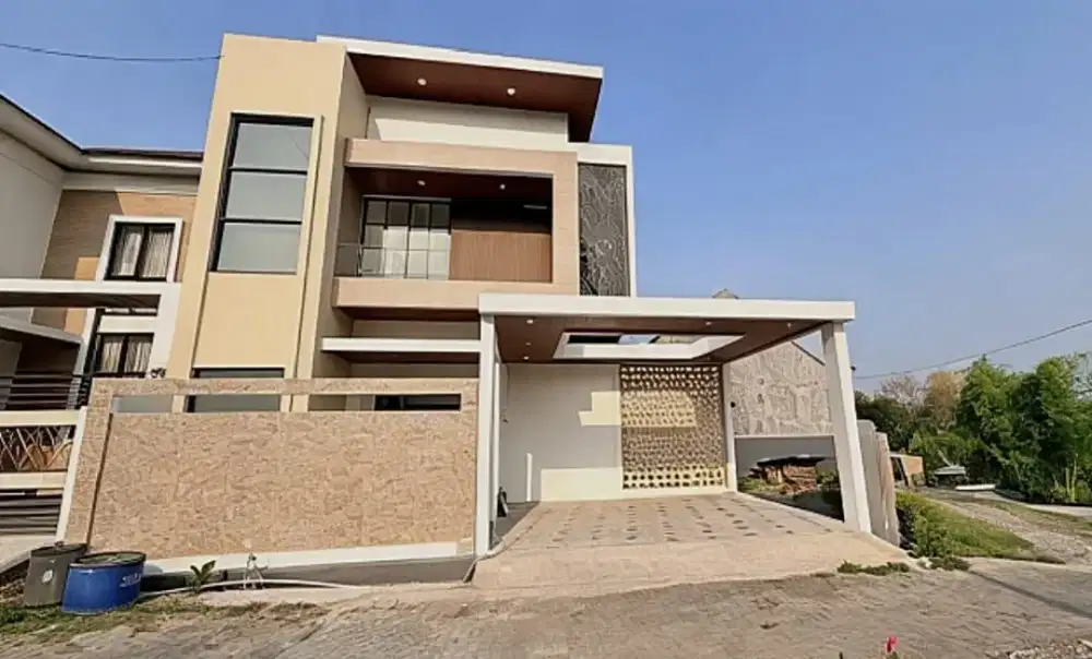 Rumah di jual mewah baru 2 lantai siap huni manyaran semarang barat