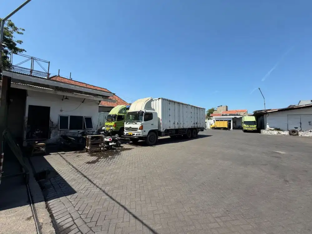 Tanah Tengah Kota Komersial Area di Jalan Pecindilan, Undaan, Surabaya Pusat.