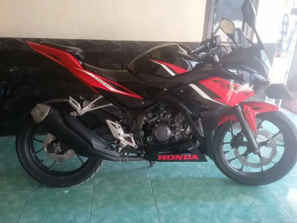CBR 150R tinggal pake