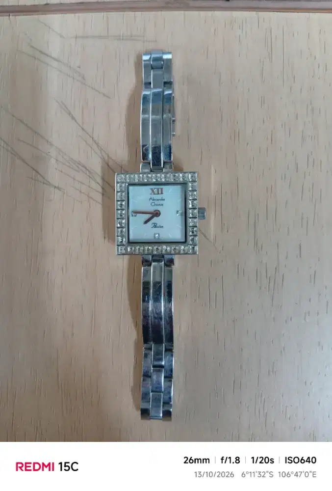 Jam tangan wanita