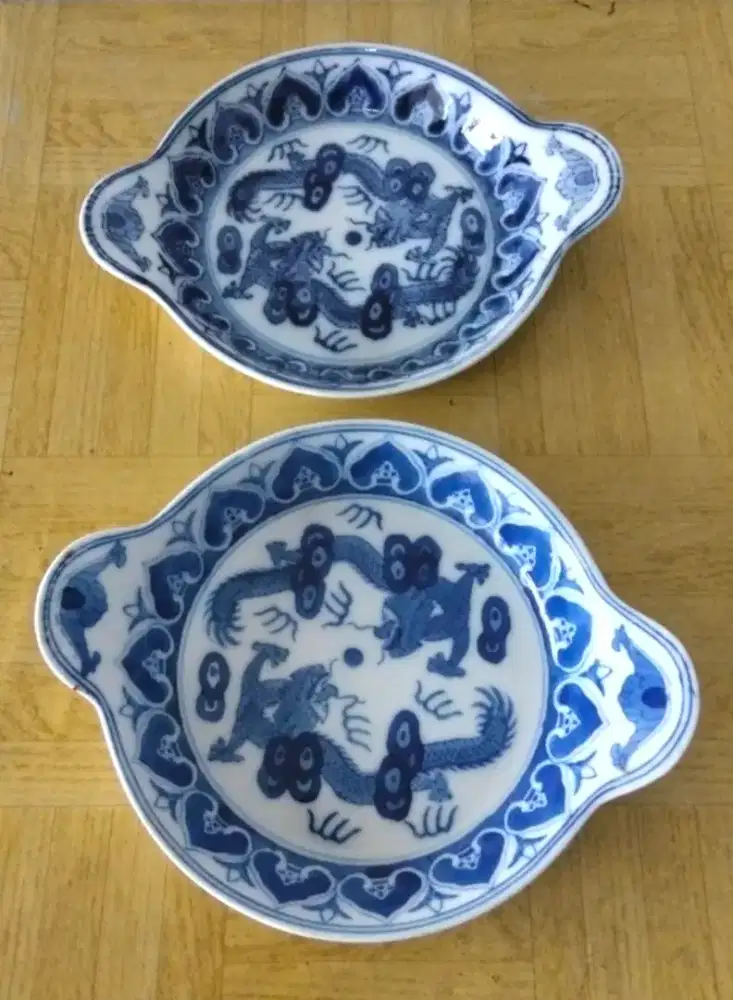 PIRING KUNO ASELI TIONGKOK