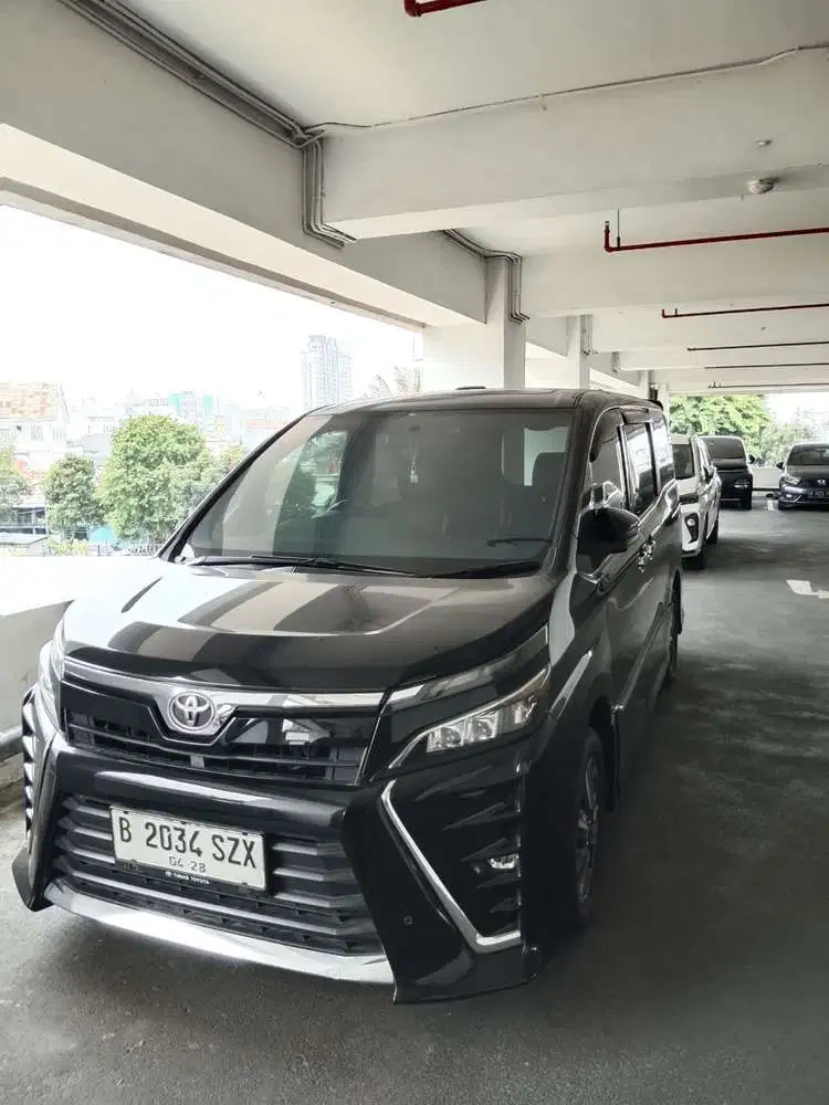 Toyota Voxy 2018 Bensin