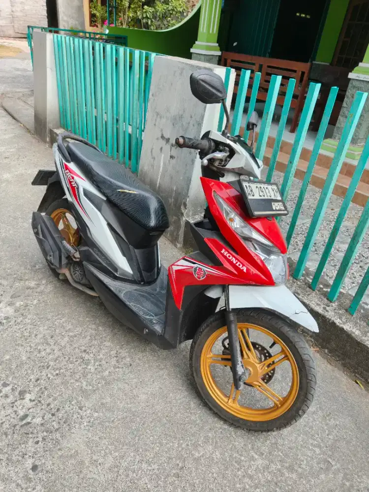 Honda beat THN 2019 plat AB Wonosari