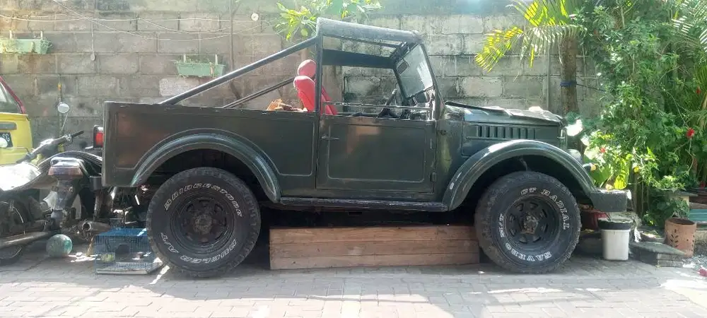 Di Jual 75jt nego Jeep Gaz Rusia Canvas th '60 - Manual