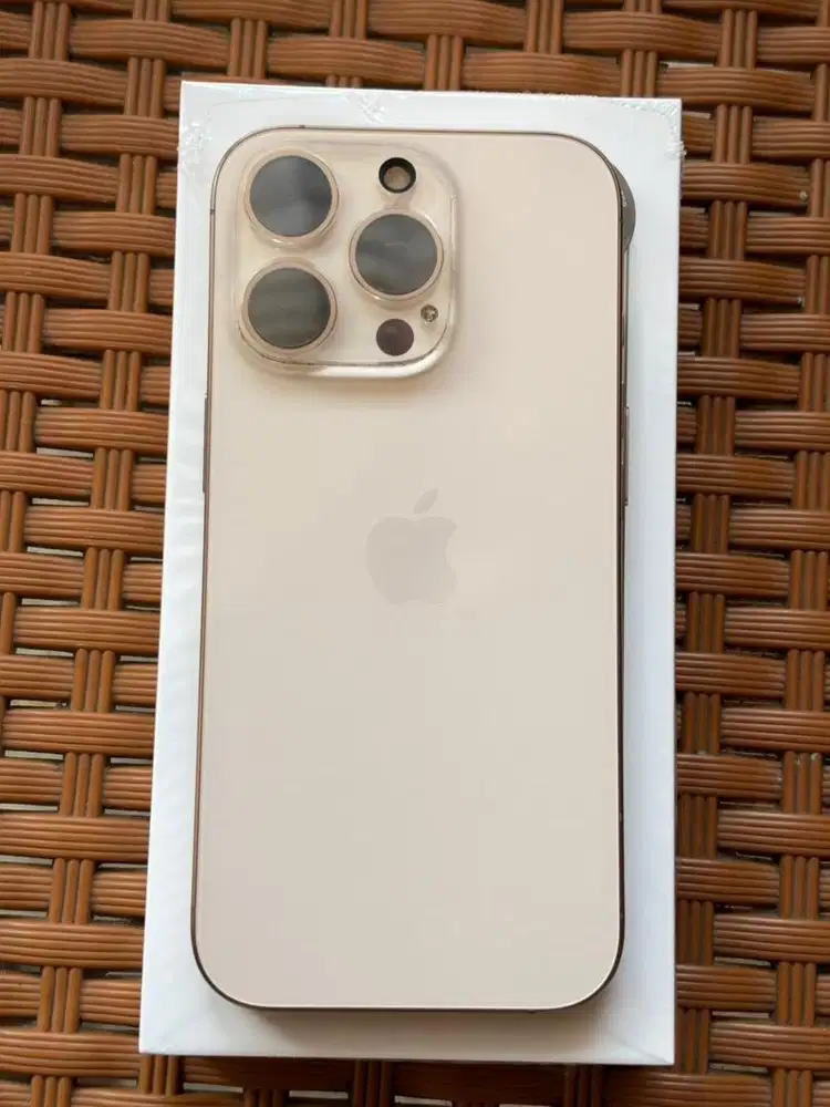 Iphone 16 pro 128gb desert resmi mulus Bandung