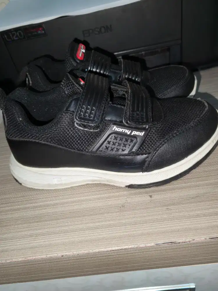 Sepatu anak laki2/perempuan