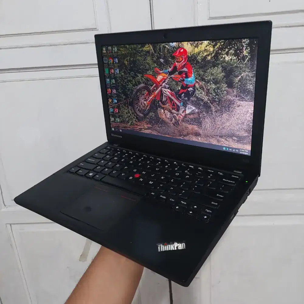 Lenovo Thinkpad X240 Core i5 4300U Ram 8GB 12.5 Inc