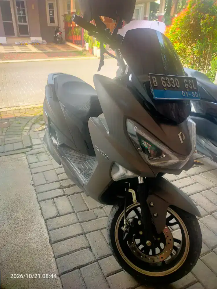 Polytron Fox R Motor Listrik