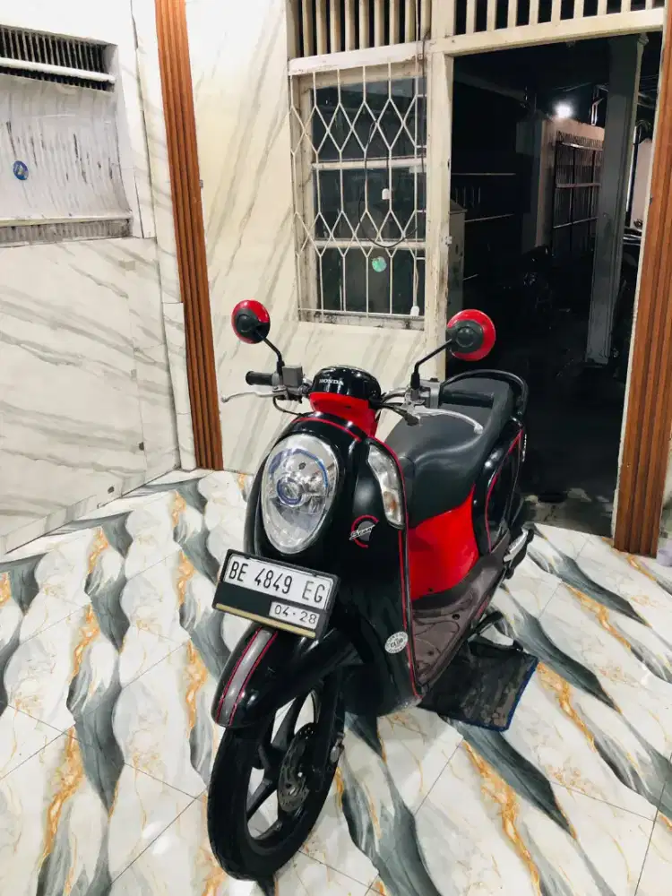 HONDA SCOOPY NEW FI ISTIMEWA 2014 Pajak Off