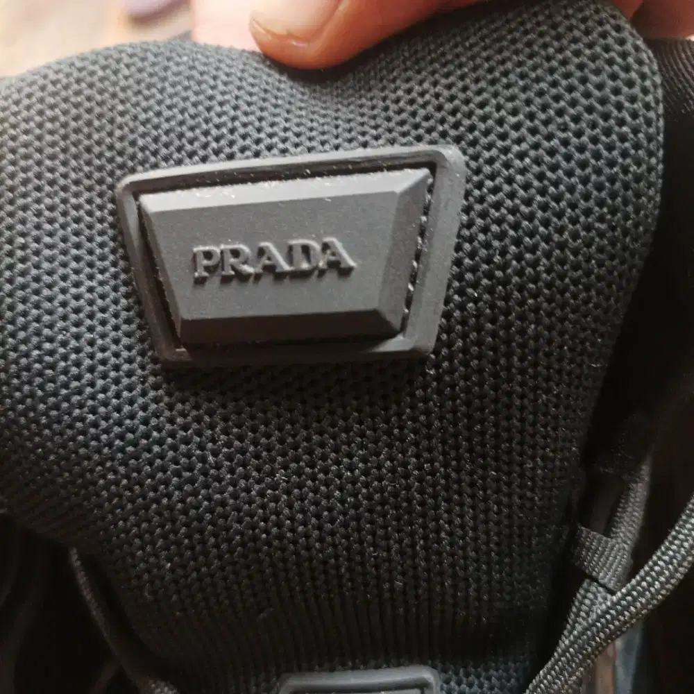 Sepatu prada made in italy