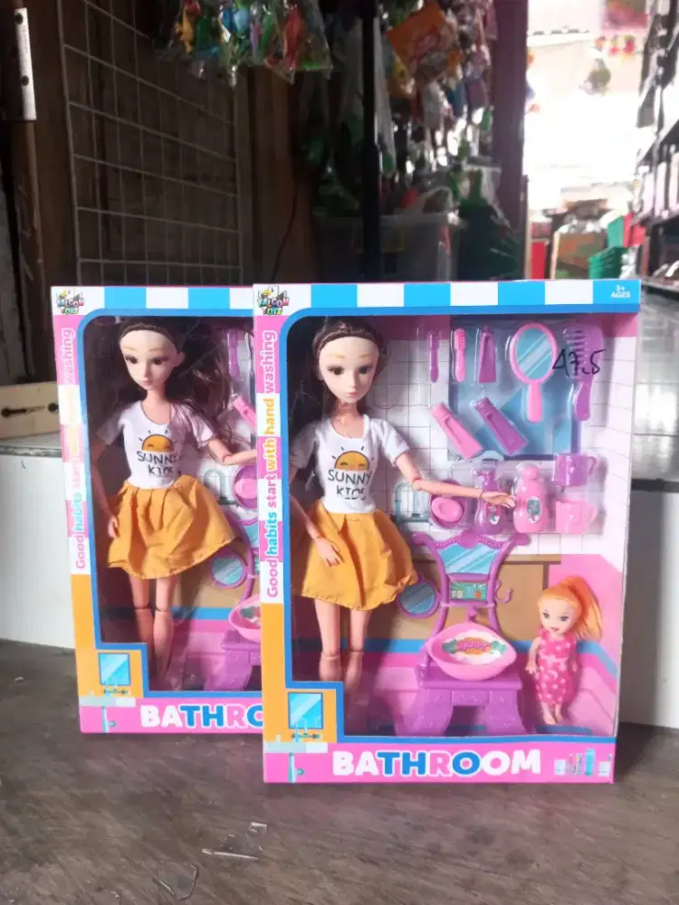 Mainan Anak Boneka Barbie Bathroom