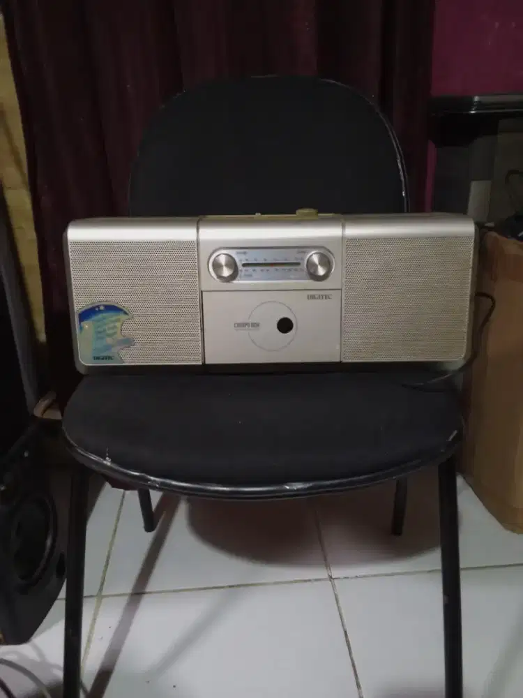 Radio trasisistor digitek