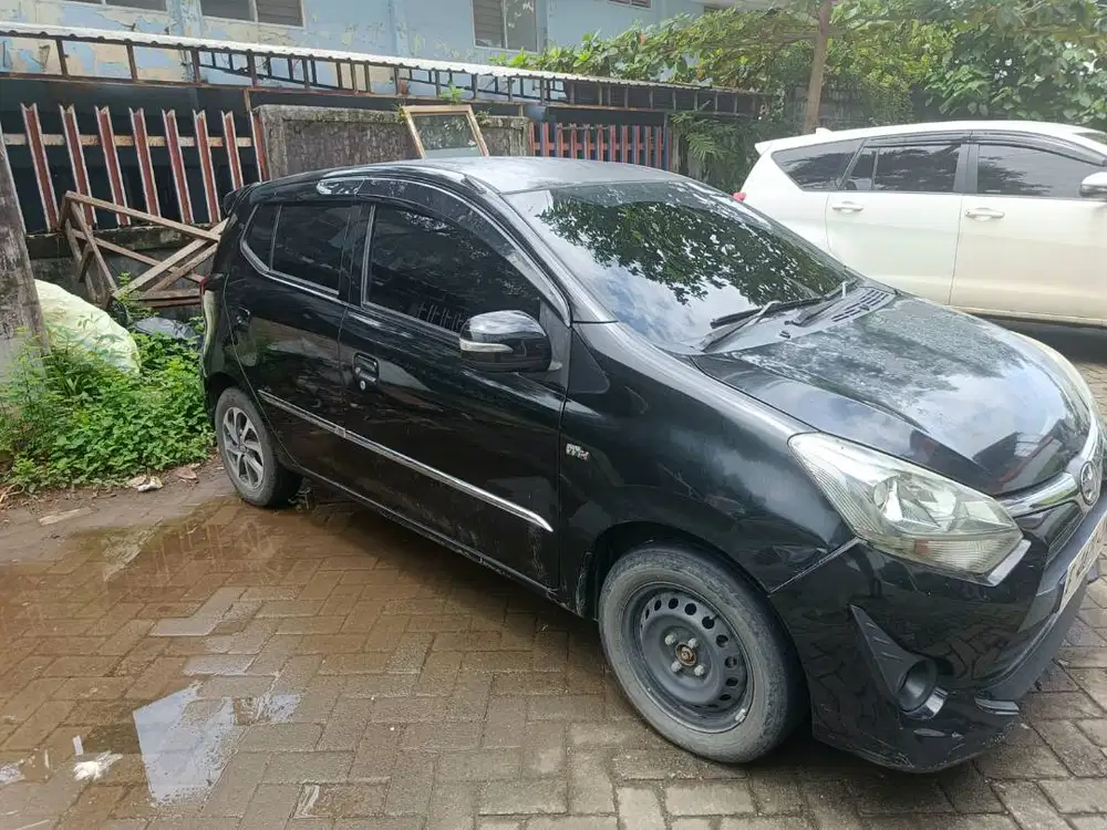 Mobil Agya 2019 Plat E