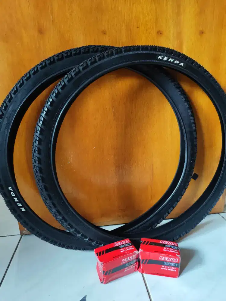 Ban Luar & Ban Dalam Sepeda uk 26x210 Kenda